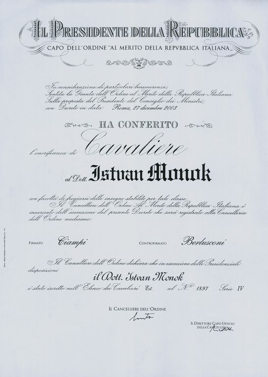 Cavaliere dell'Ordine al Merito della Reppublica Italiana, 2004