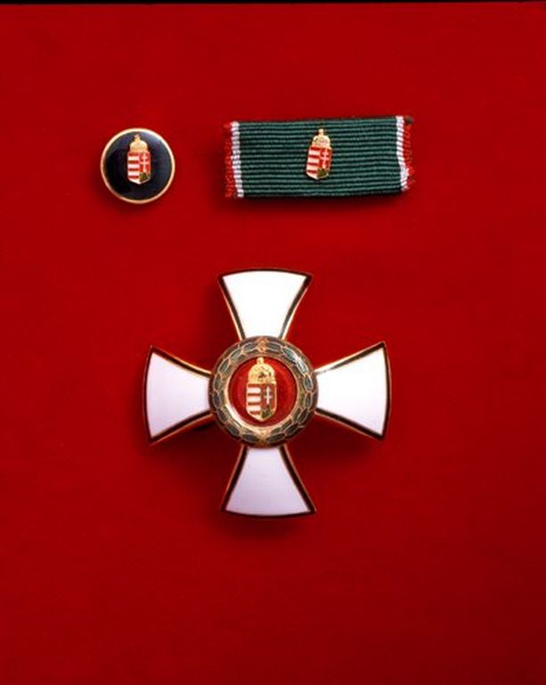 Magyar K�zt�rsas�gi �rdemrend Tisztikeresztje, 2009